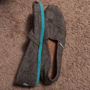 Toms shoes